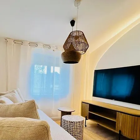 Tuscana-style House *